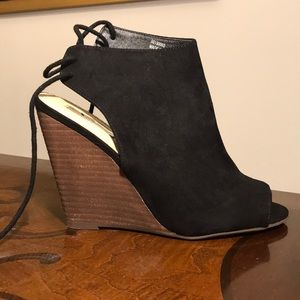 Bella Marie high heel velvet peep toe wedge sandal